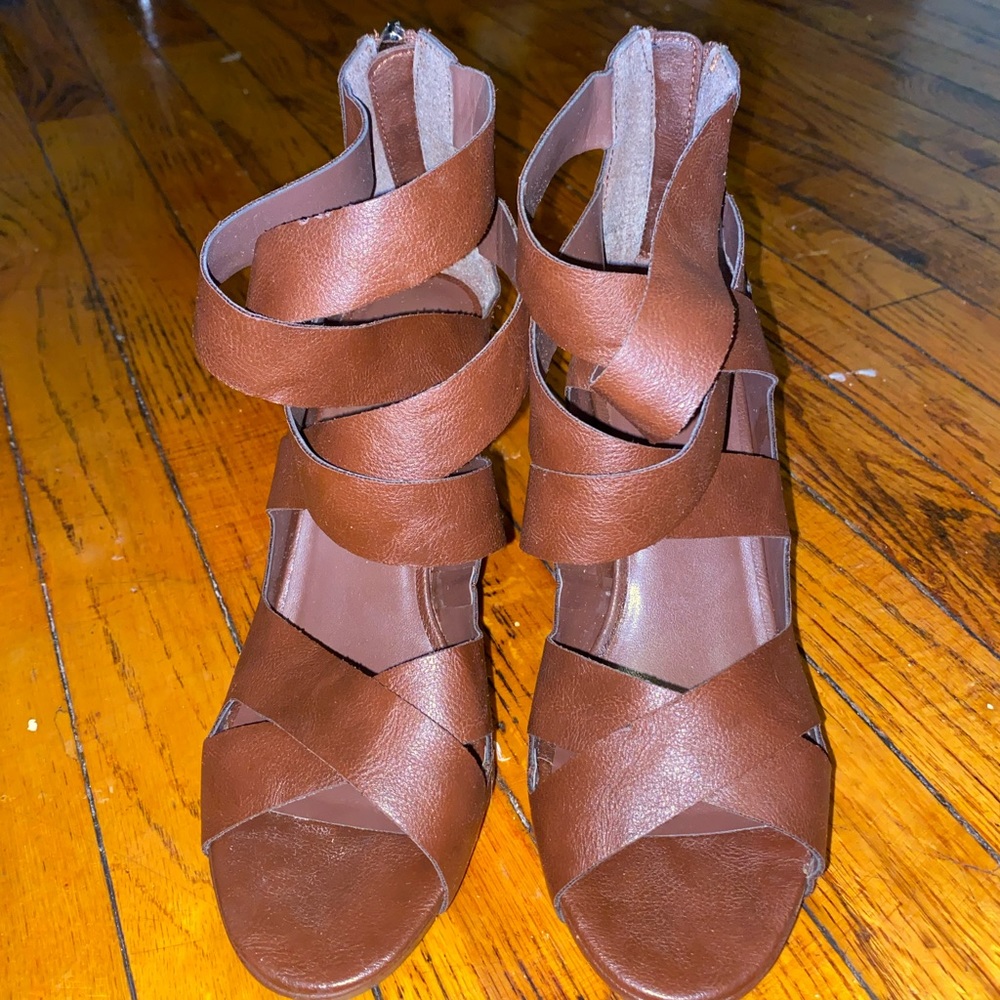 Brown wedges